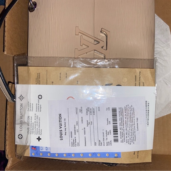 Louis Vuitton Cream Colored Purse